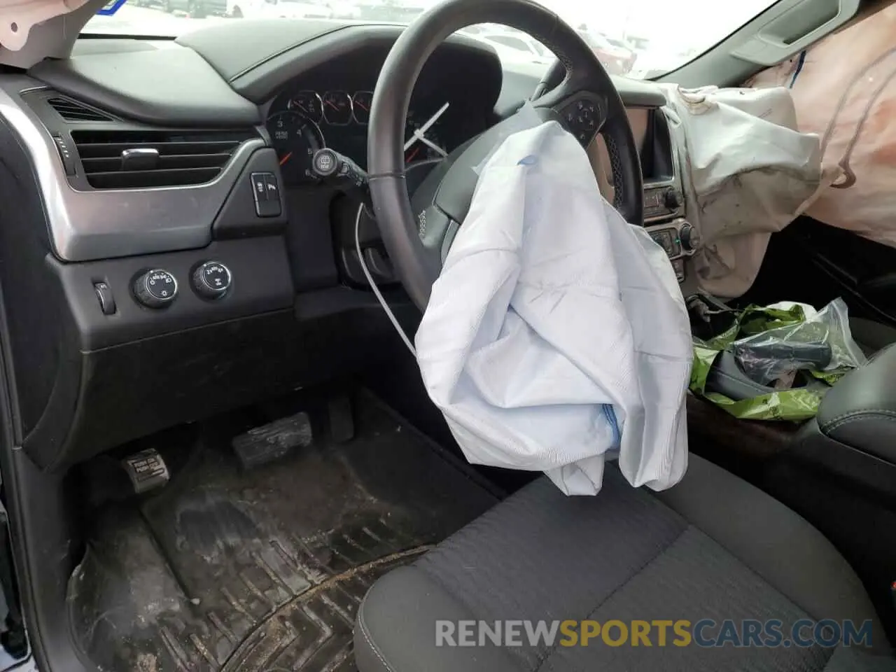 8 Photograph of a damaged car 1GNSKAKC4KR363987 CHEVROLET TAHOE 2019