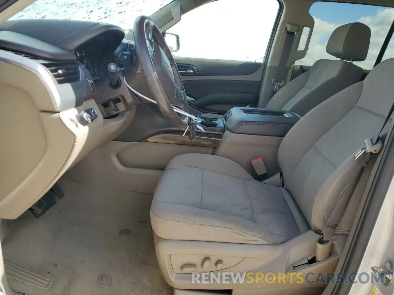 7 Photograph of a damaged car 1GNSKAKC8KR343760 CHEVROLET TAHOE 2019