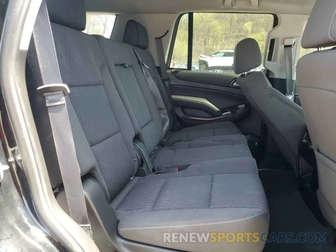 11 Photograph of a damaged car 1GNSKAKCXKR220980 CHEVROLET TAHOE 2019