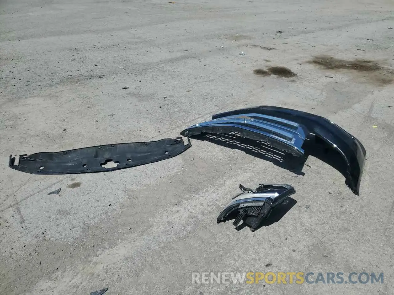 13 Photograph of a damaged car 1GNSKAKCXKR220980 CHEVROLET TAHOE 2019