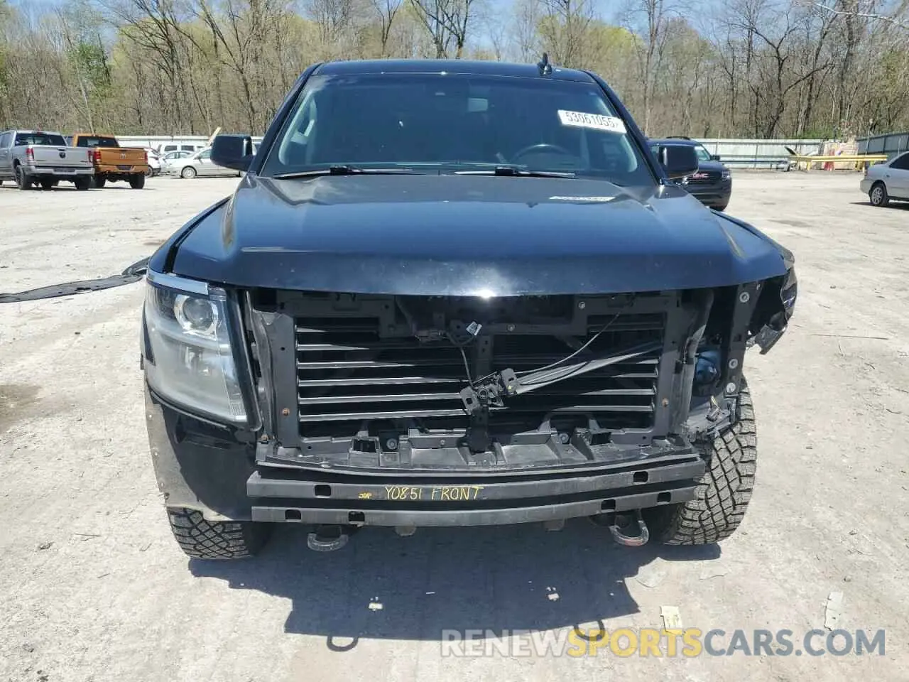 5 Photograph of a damaged car 1GNSKAKCXKR220980 CHEVROLET TAHOE 2019