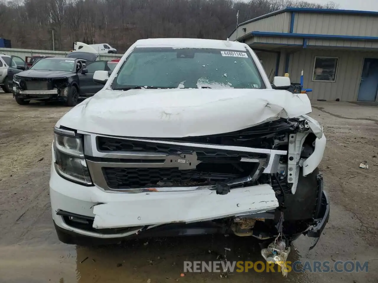 5 Photograph of a damaged car 1GNSKBKC0KR122479 CHEVROLET TAHOE 2019