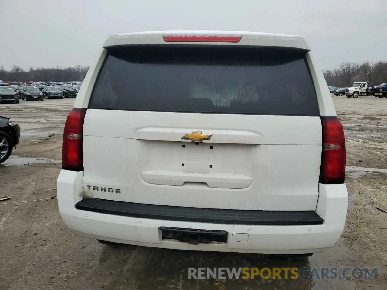 6 Photograph of a damaged car 1GNSKBKC0KR122479 CHEVROLET TAHOE 2019