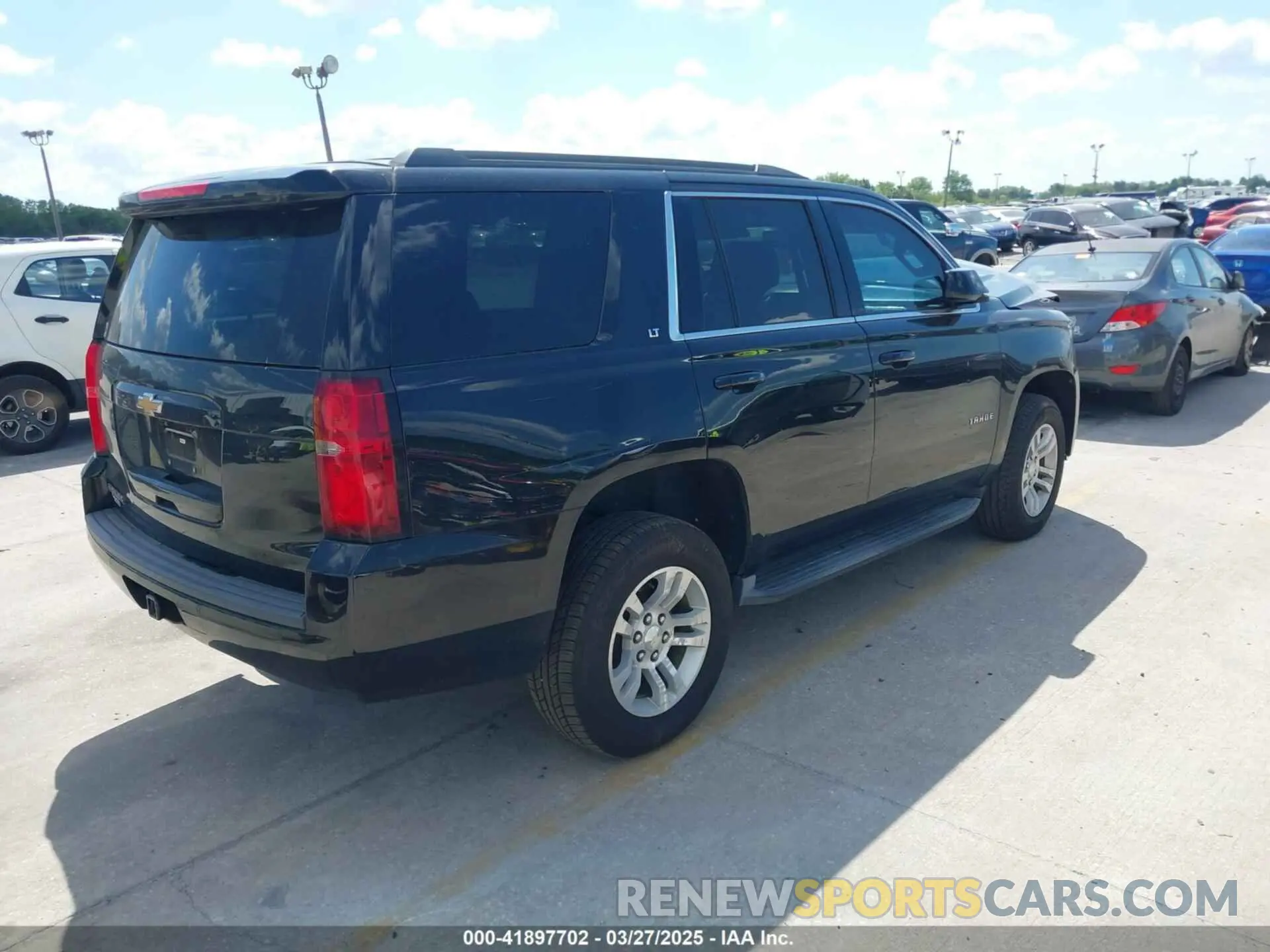 4 Photograph of a damaged car 1GNSKBKC1KR200476 CHEVROLET TAHOE 2019