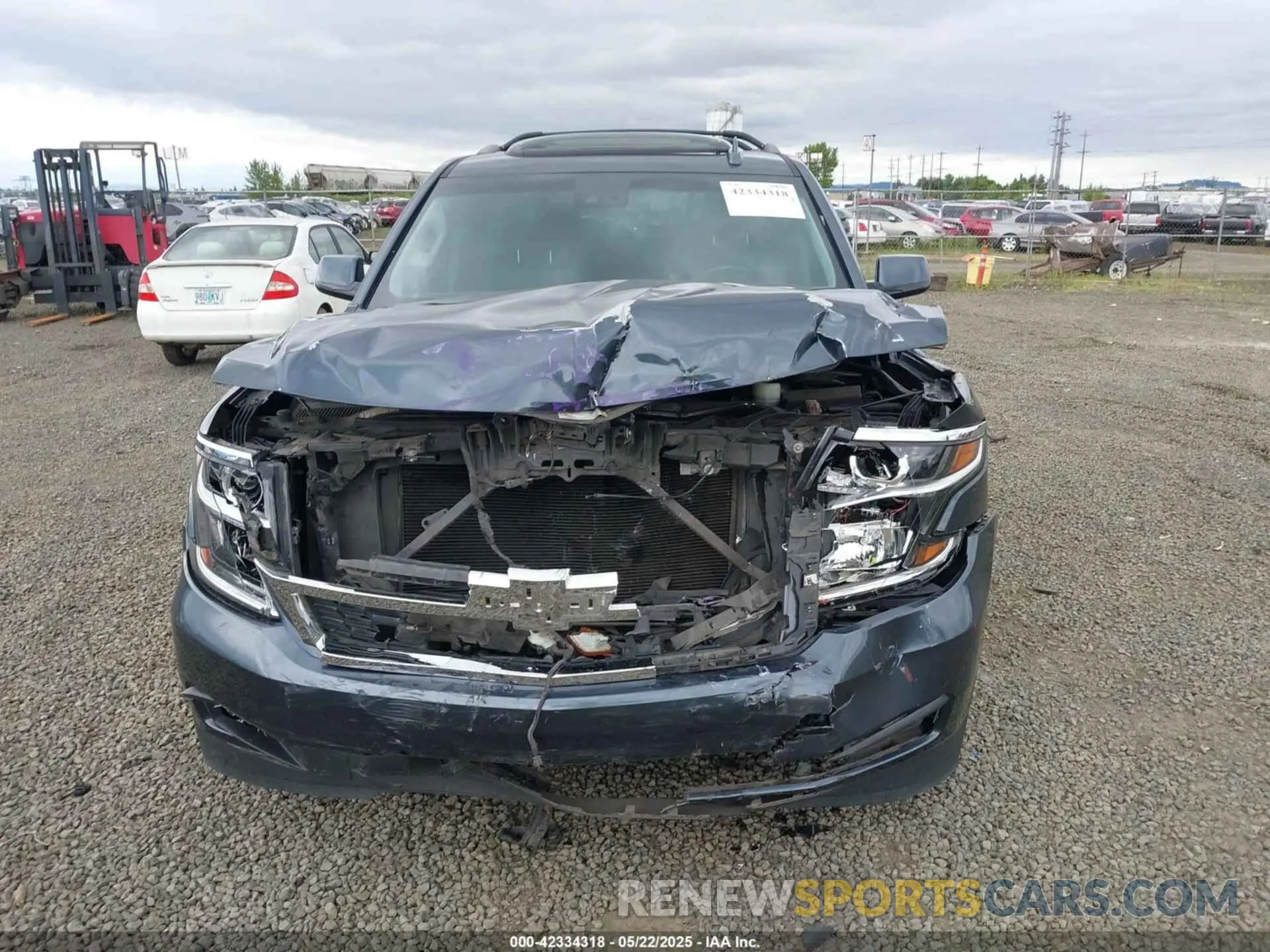 12 Photograph of a damaged car 1GNSKBKC1KR241223 CHEVROLET TAHOE 2019