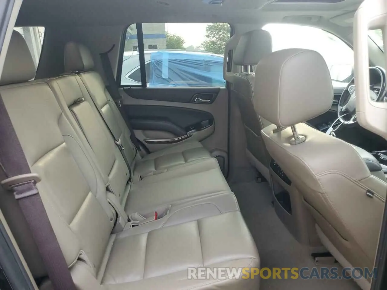 11 Photograph of a damaged car 1GNSKBKC2KR349527 CHEVROLET TAHOE 2019
