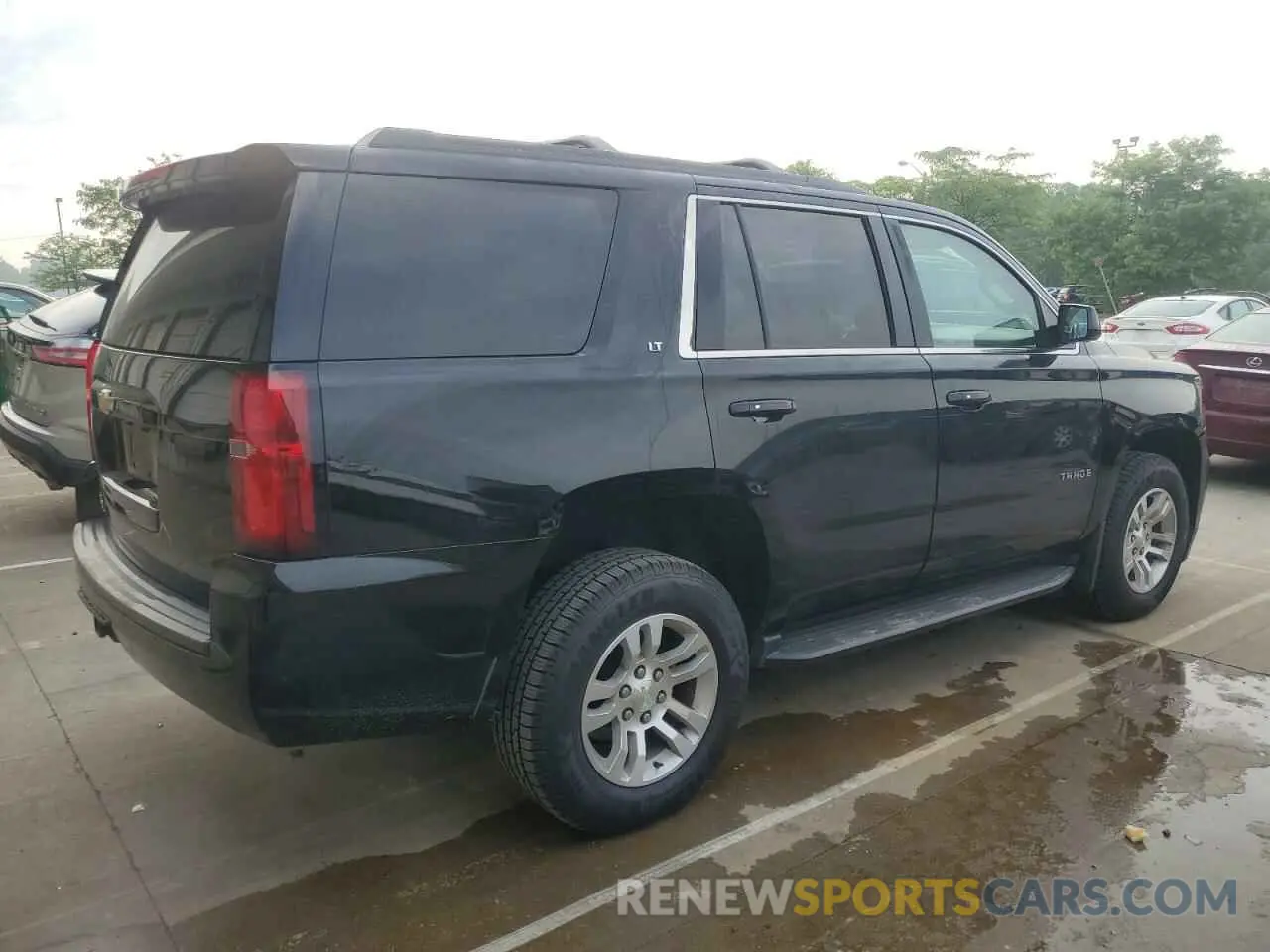 3 Photograph of a damaged car 1GNSKBKC2KR349527 CHEVROLET TAHOE 2019
