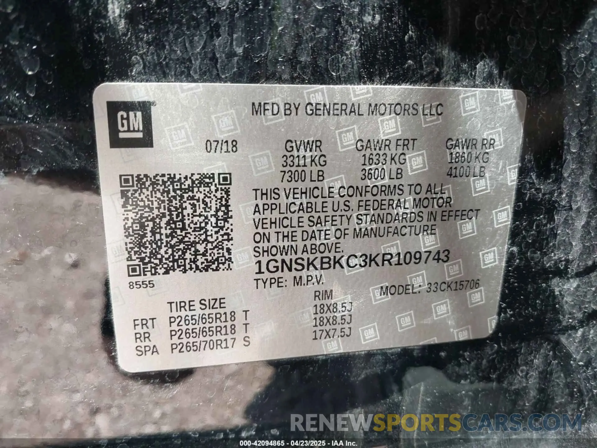 9 Photograph of a damaged car 1GNSKBKC3KR109743 CHEVROLET TAHOE 2019