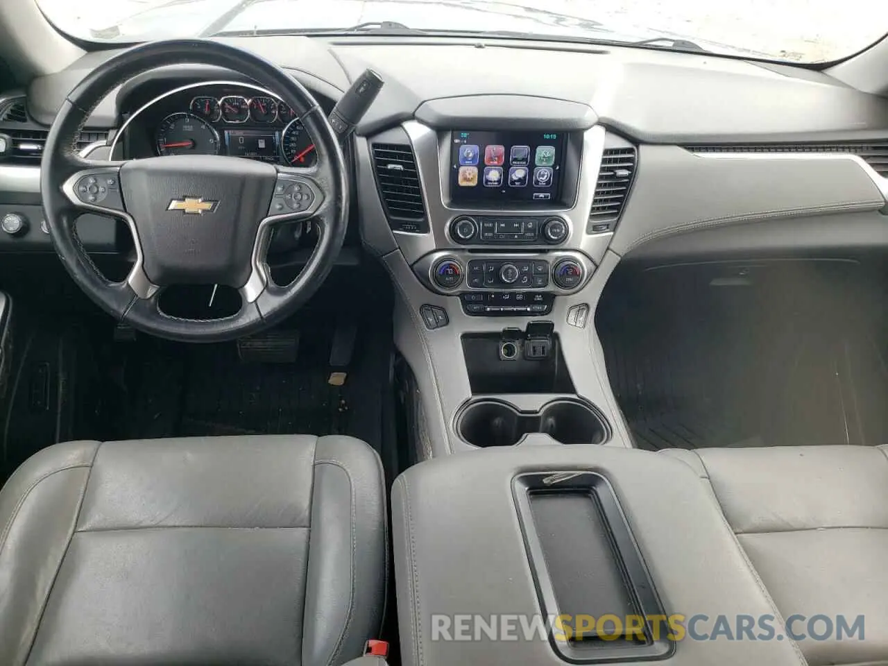 8 Photograph of a damaged car 1GNSKBKC3KR274580 CHEVROLET TAHOE 2019