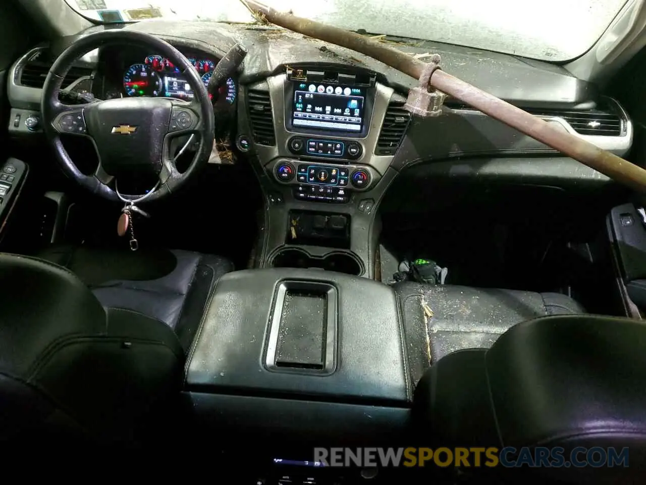8 Photograph of a damaged car 1GNSKBKC3KR307481 CHEVROLET TAHOE 2019