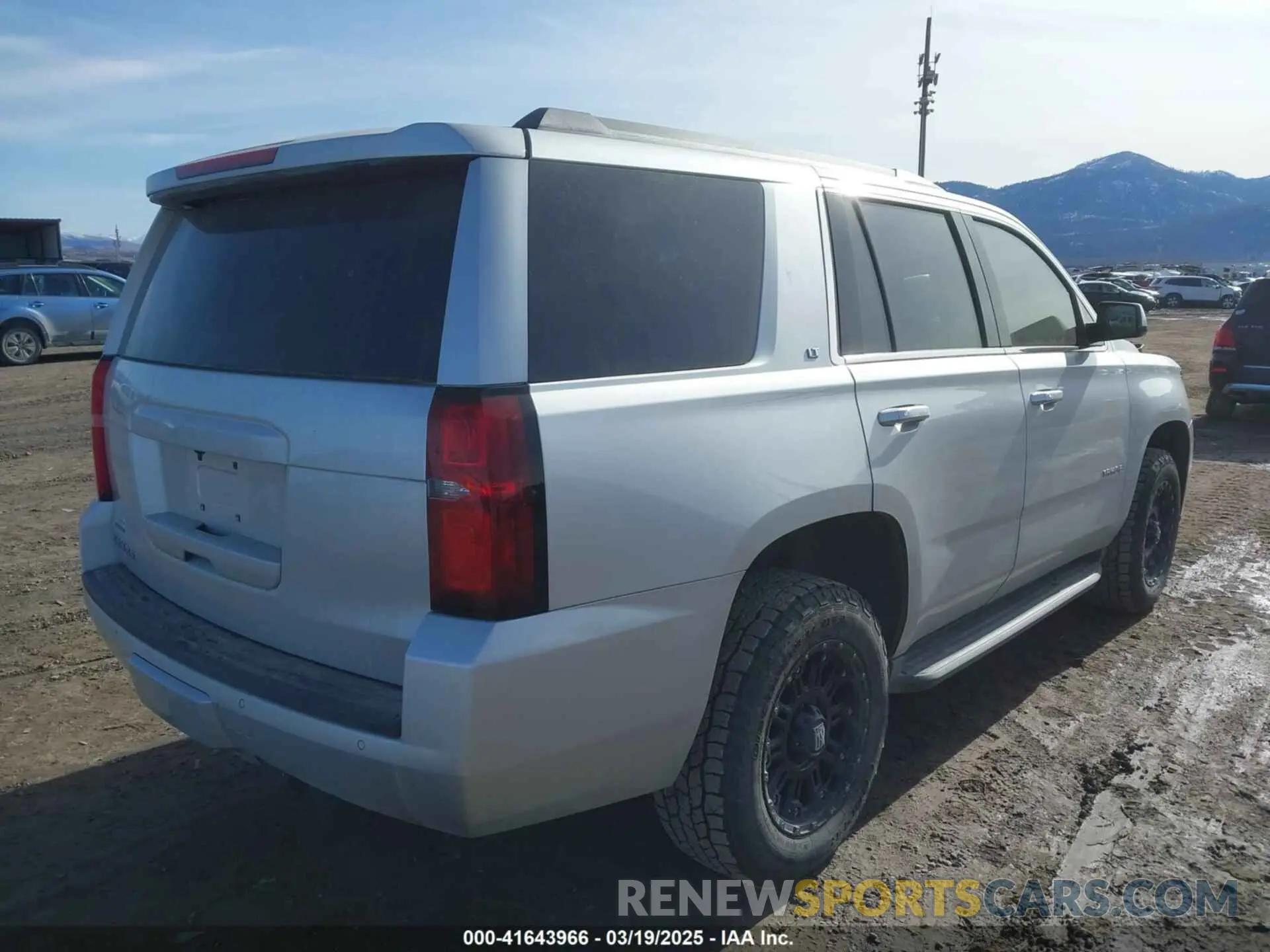 4 Photograph of a damaged car 1GNSKBKC4KR388622 CHEVROLET TAHOE 2019