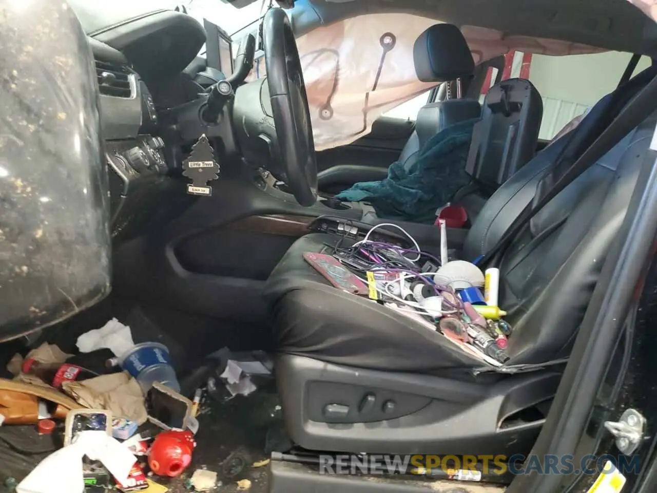 7 Photograph of a damaged car 1GNSKBKC5KR186372 CHEVROLET TAHOE 2019