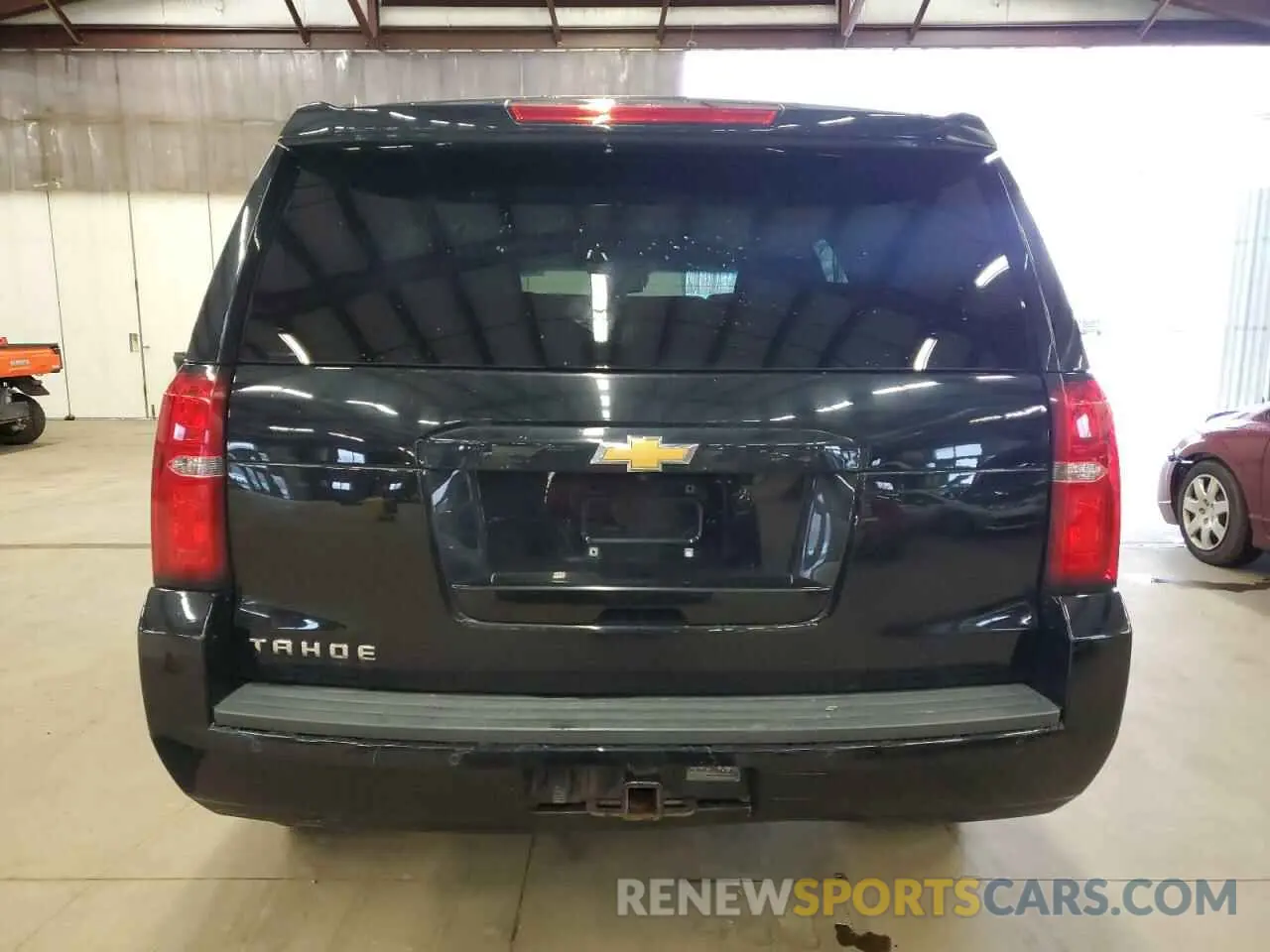 6 Photograph of a damaged car 1GNSKBKC6KR123068 CHEVROLET TAHOE 2019