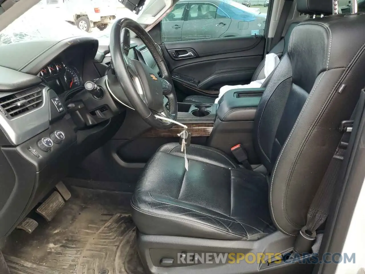 7 Photograph of a damaged car 1GNSKBKC7KR366386 CHEVROLET TAHOE 2019