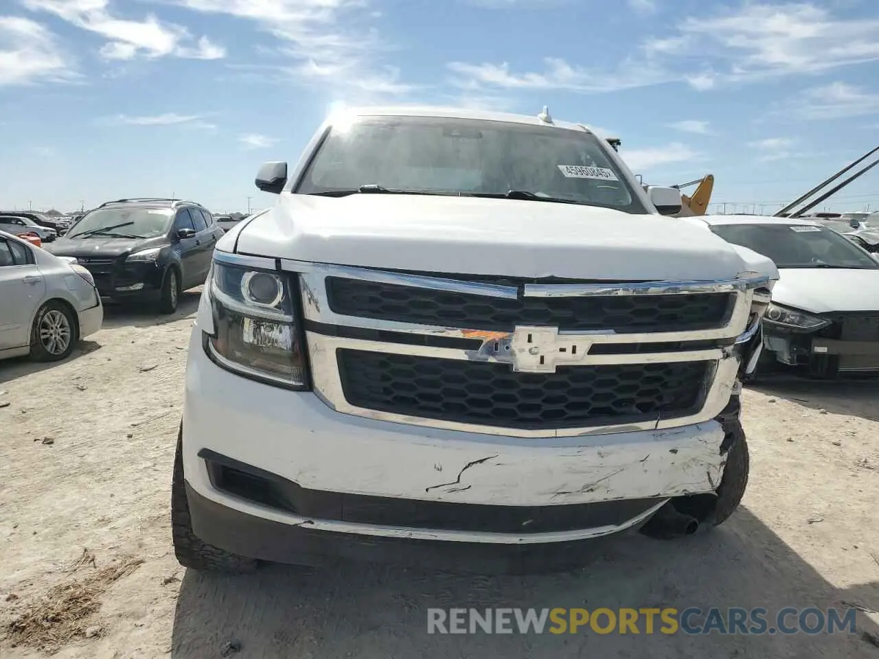 5 Photograph of a damaged car 1GNSKBKC7KR392177 CHEVROLET TAHOE 2019