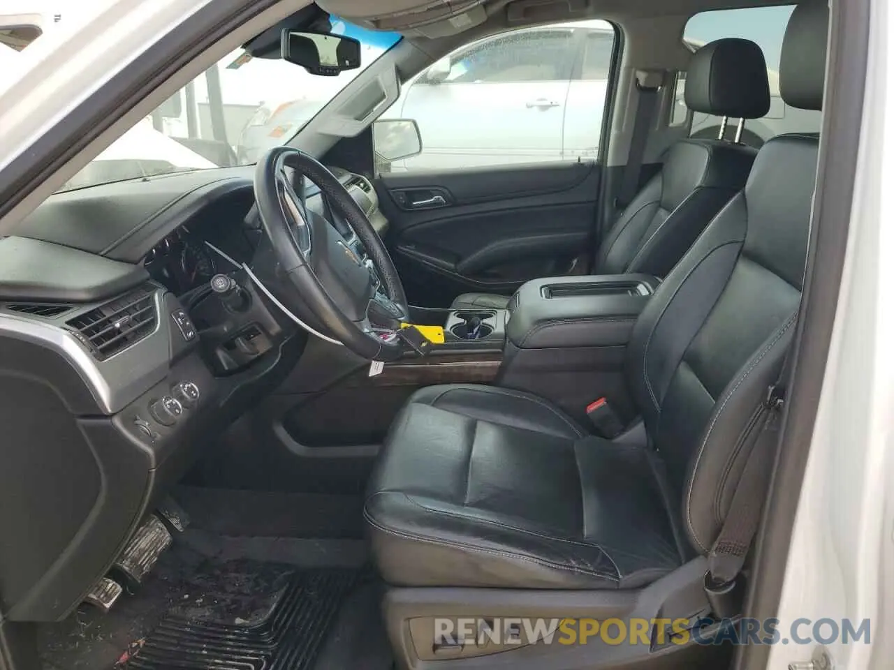 7 Photograph of a damaged car 1GNSKBKC7KR392177 CHEVROLET TAHOE 2019