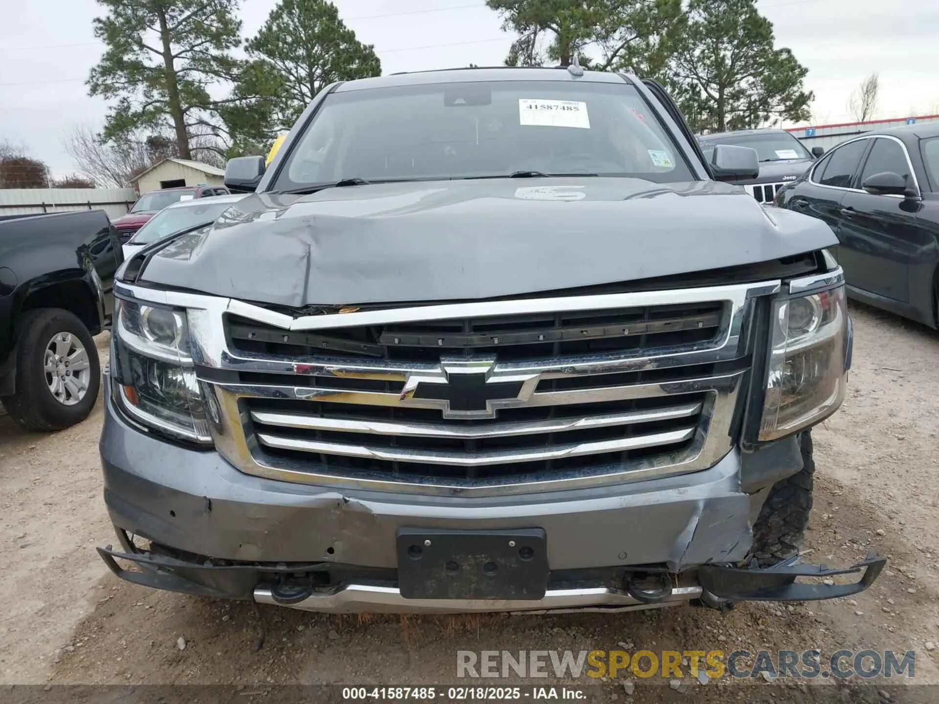 12 Photograph of a damaged car 1GNSKBKC8KR283954 CHEVROLET TAHOE 2019