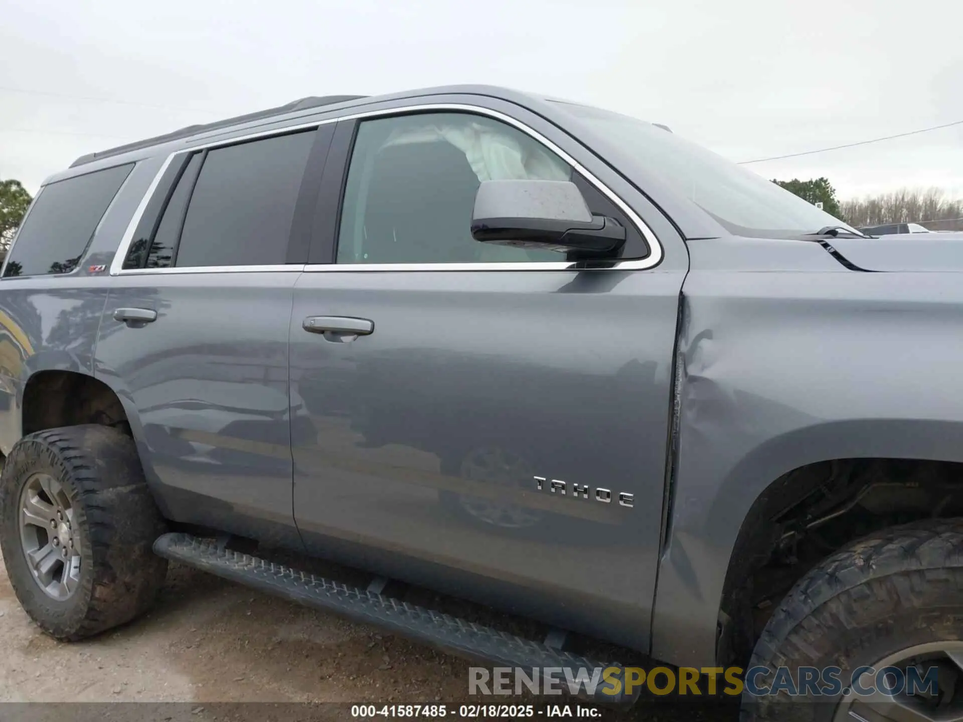 13 Photograph of a damaged car 1GNSKBKC8KR283954 CHEVROLET TAHOE 2019