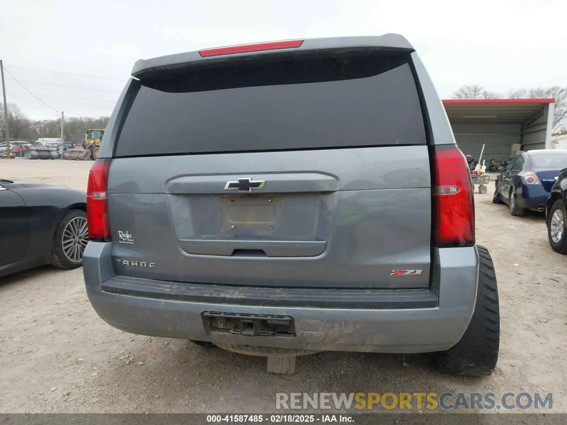 16 Photograph of a damaged car 1GNSKBKC8KR283954 CHEVROLET TAHOE 2019