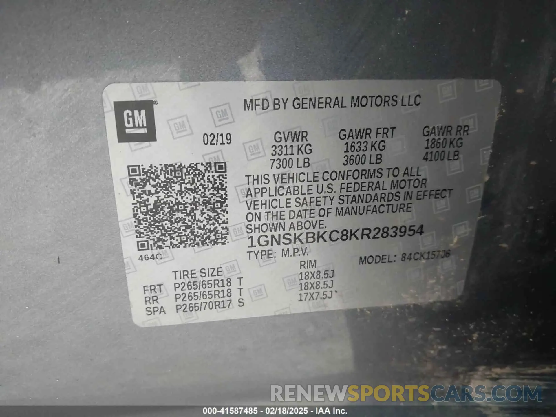 9 Photograph of a damaged car 1GNSKBKC8KR283954 CHEVROLET TAHOE 2019