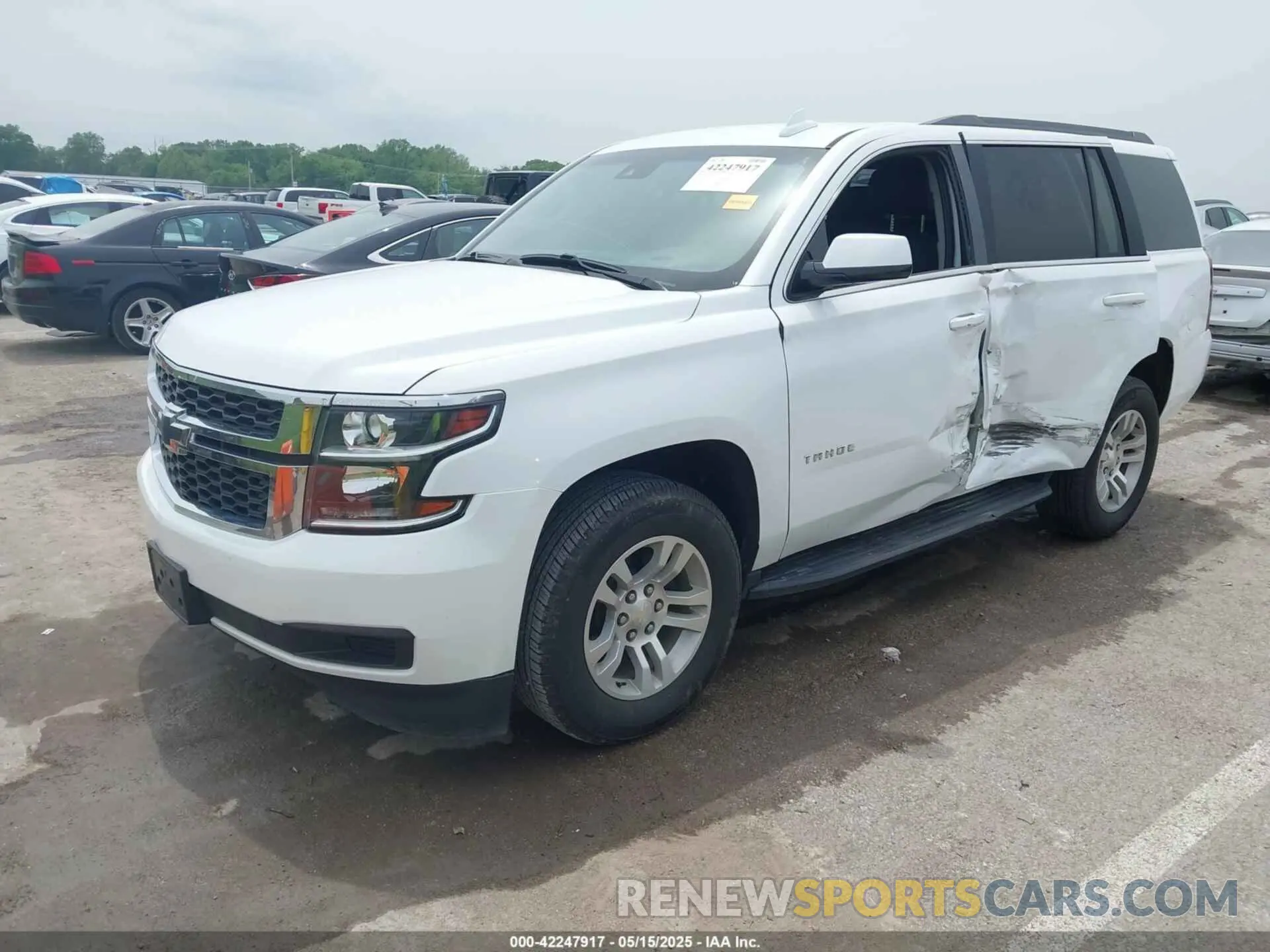 2 Photograph of a damaged car 1GNSKBKC8KR368020 CHEVROLET TAHOE 2019