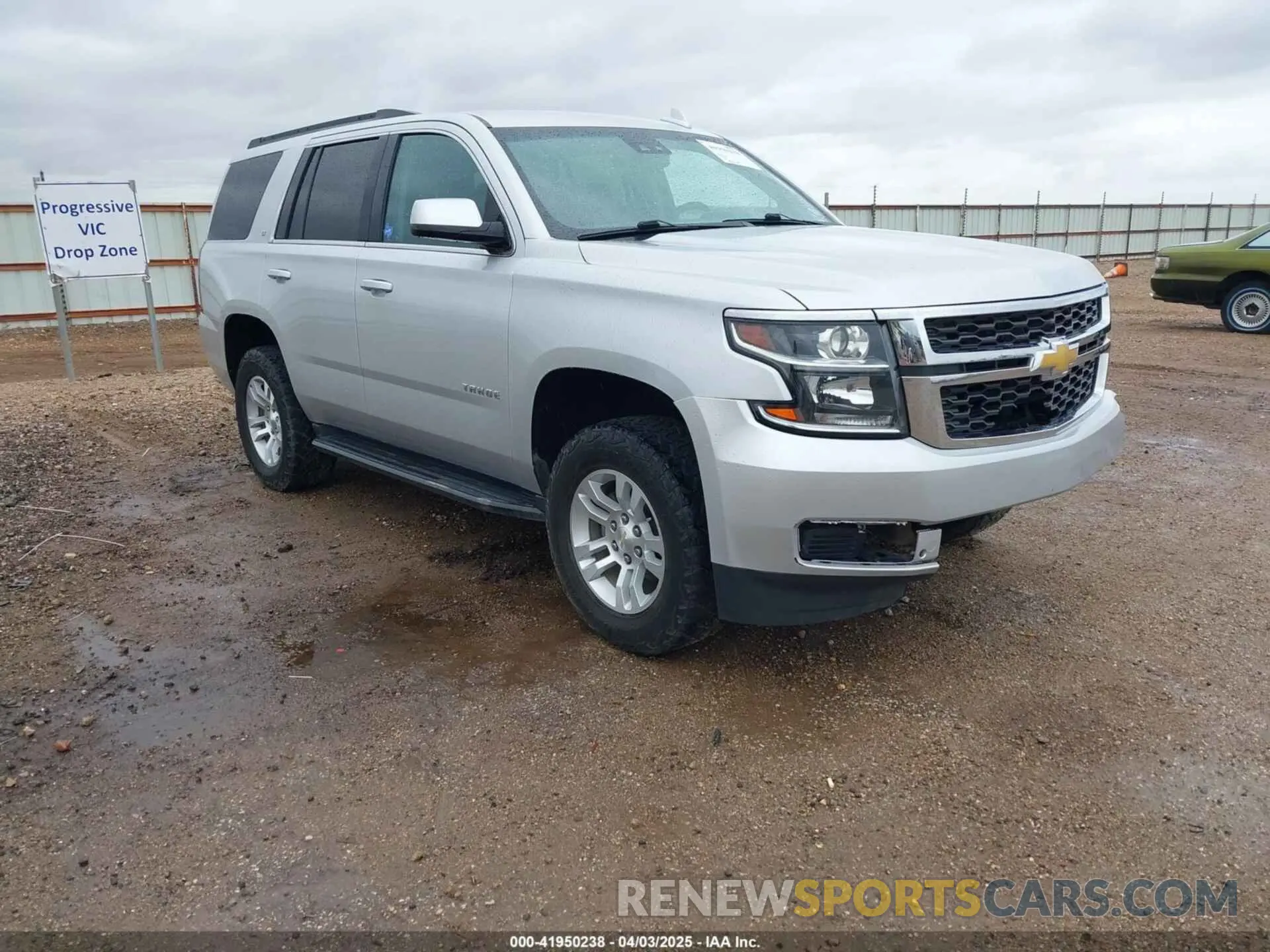 1 Photograph of a damaged car 1GNSKBKC9KR158798 CHEVROLET TAHOE 2019