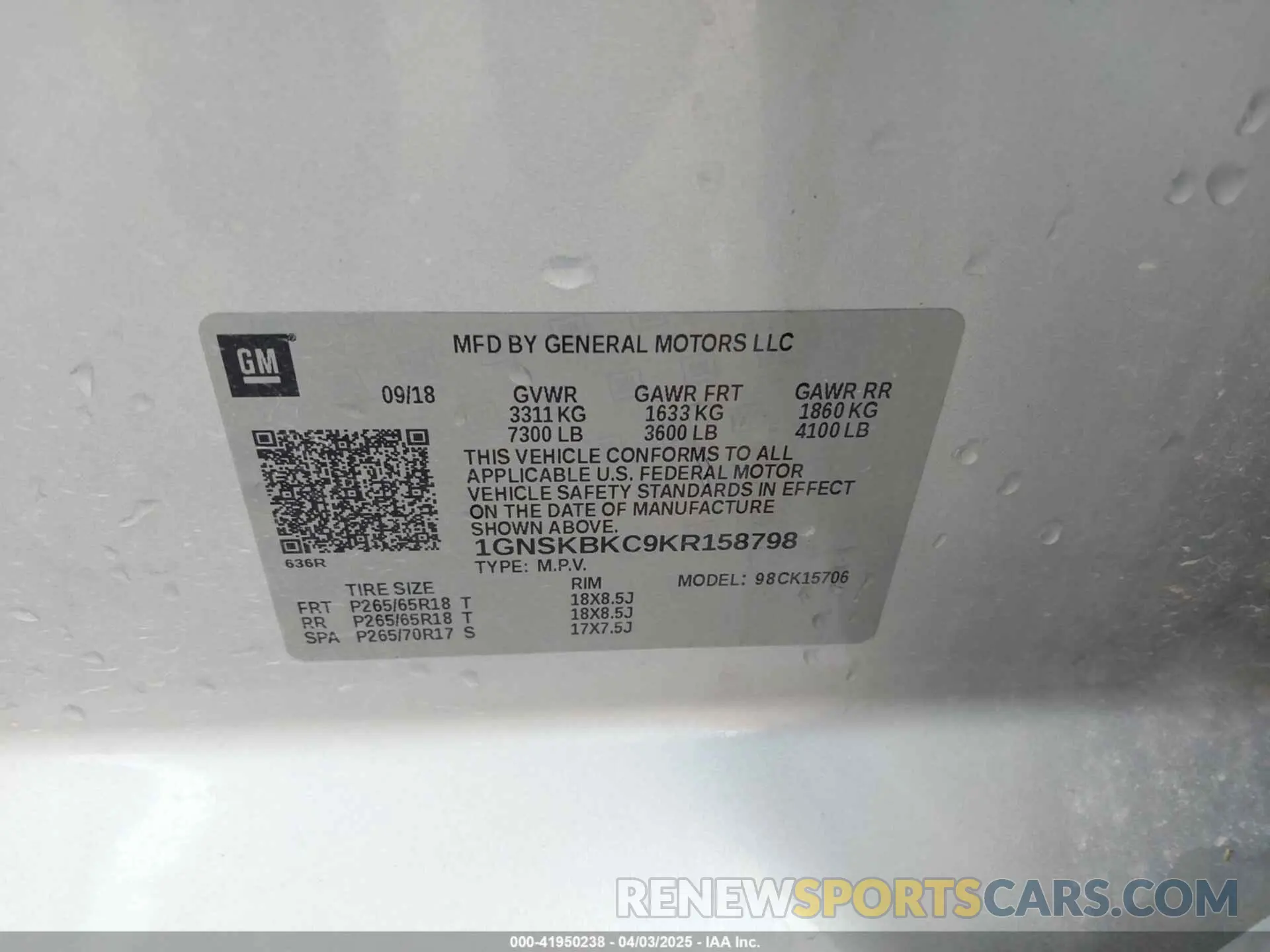 9 Photograph of a damaged car 1GNSKBKC9KR158798 CHEVROLET TAHOE 2019