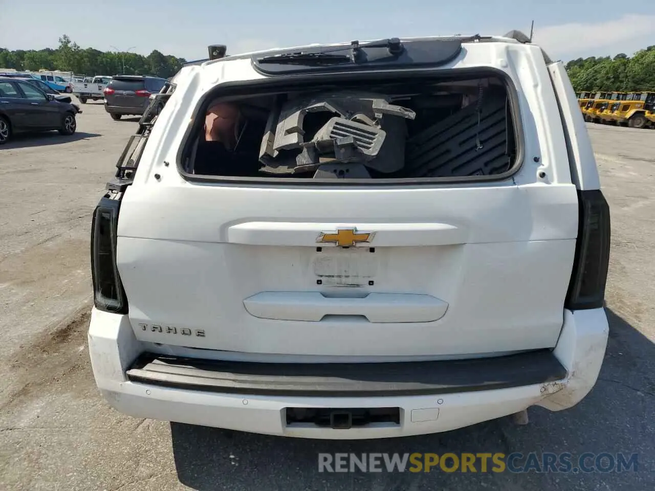 6 Photograph of a damaged car 1GNSKBKCXKR284815 CHEVROLET TAHOE 2019