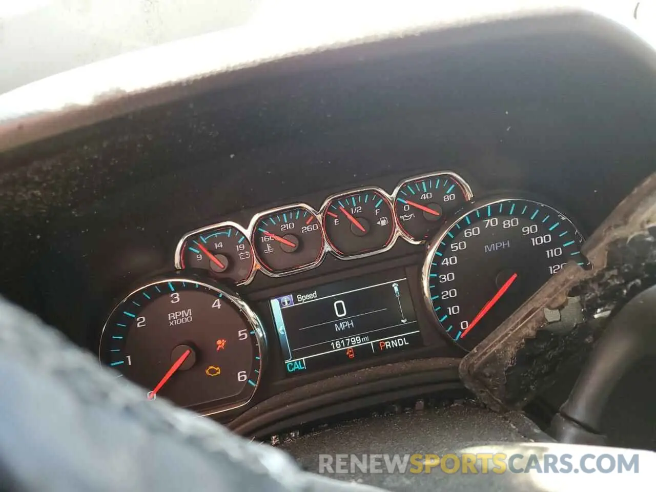 9 Photograph of a damaged car 1GNSKBKCXKR284815 CHEVROLET TAHOE 2019