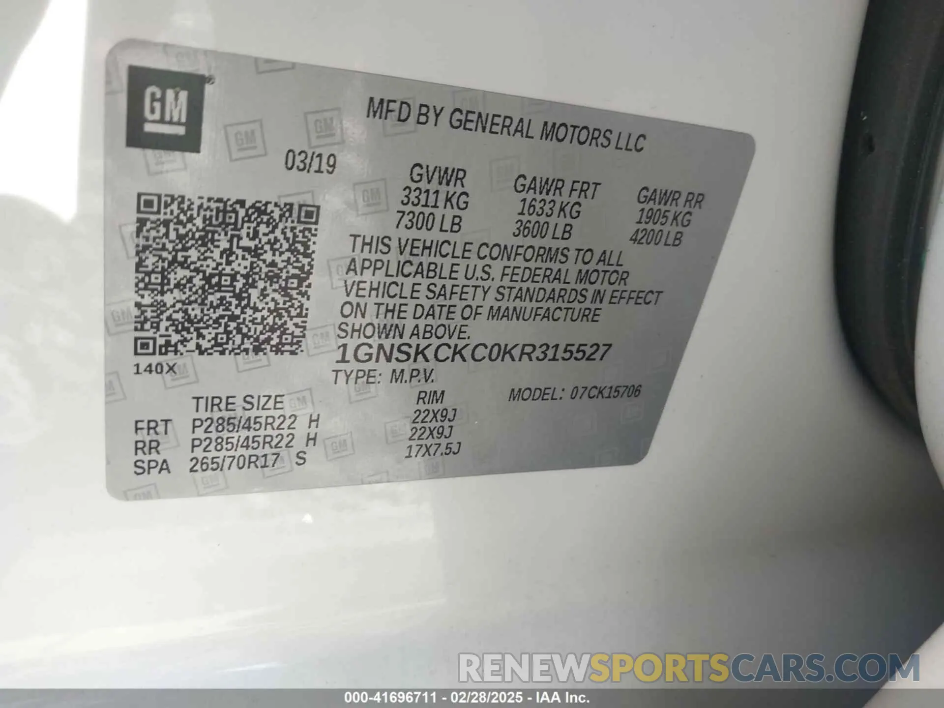 9 Photograph of a damaged car 1GNSKCKC0KR315527 CHEVROLET TAHOE 2019