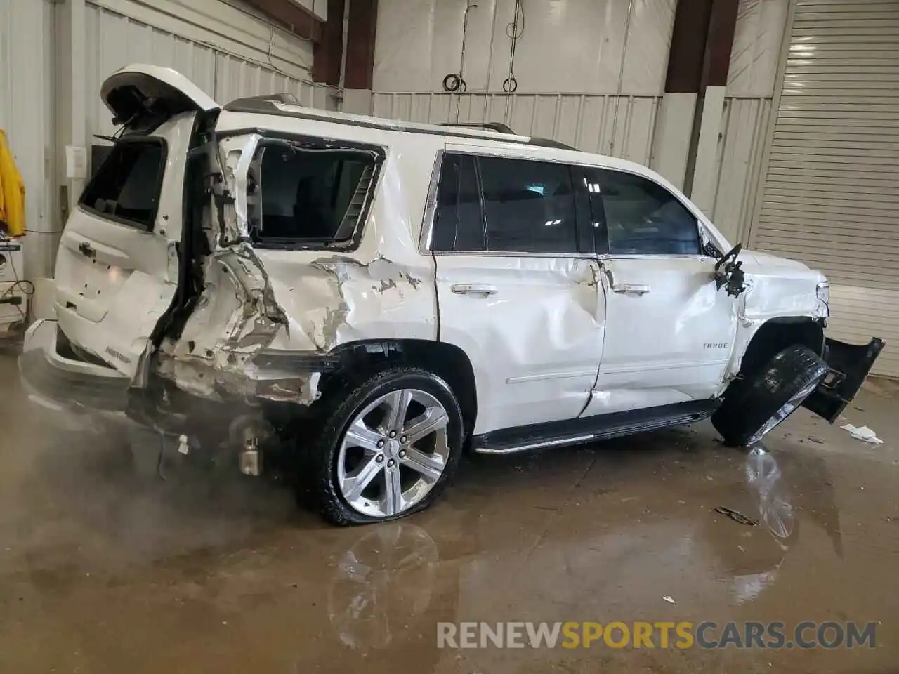 3 Photograph of a damaged car 1GNSKCKCXKR208663 CHEVROLET TAHOE 2019