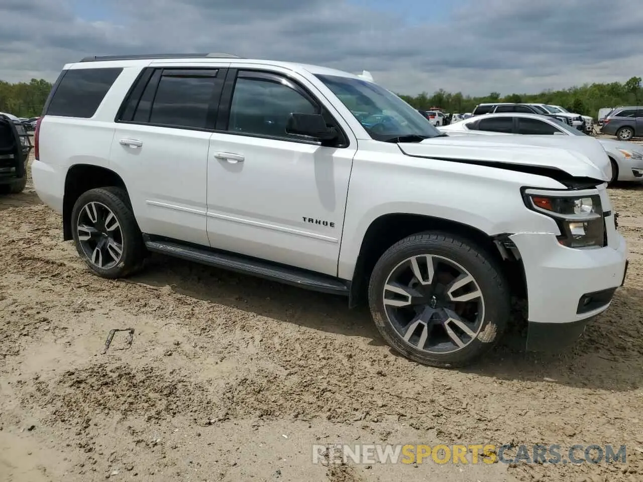 4 Photograph of a damaged car 1GNSKCKJ3KR220037 CHEVROLET TAHOE 2019