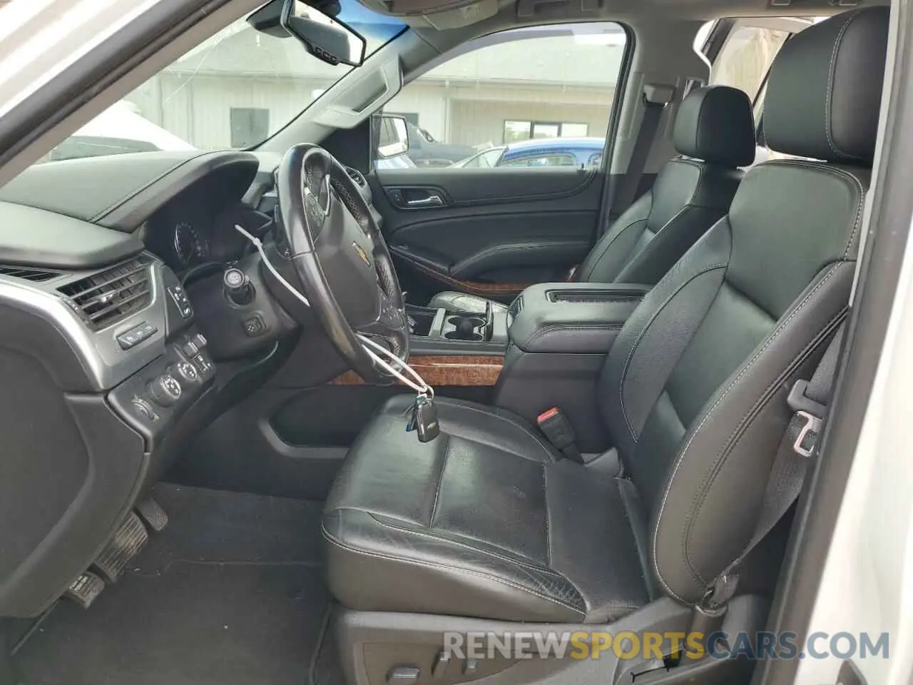 7 Photograph of a damaged car 1GNSKCKJ3KR220037 CHEVROLET TAHOE 2019