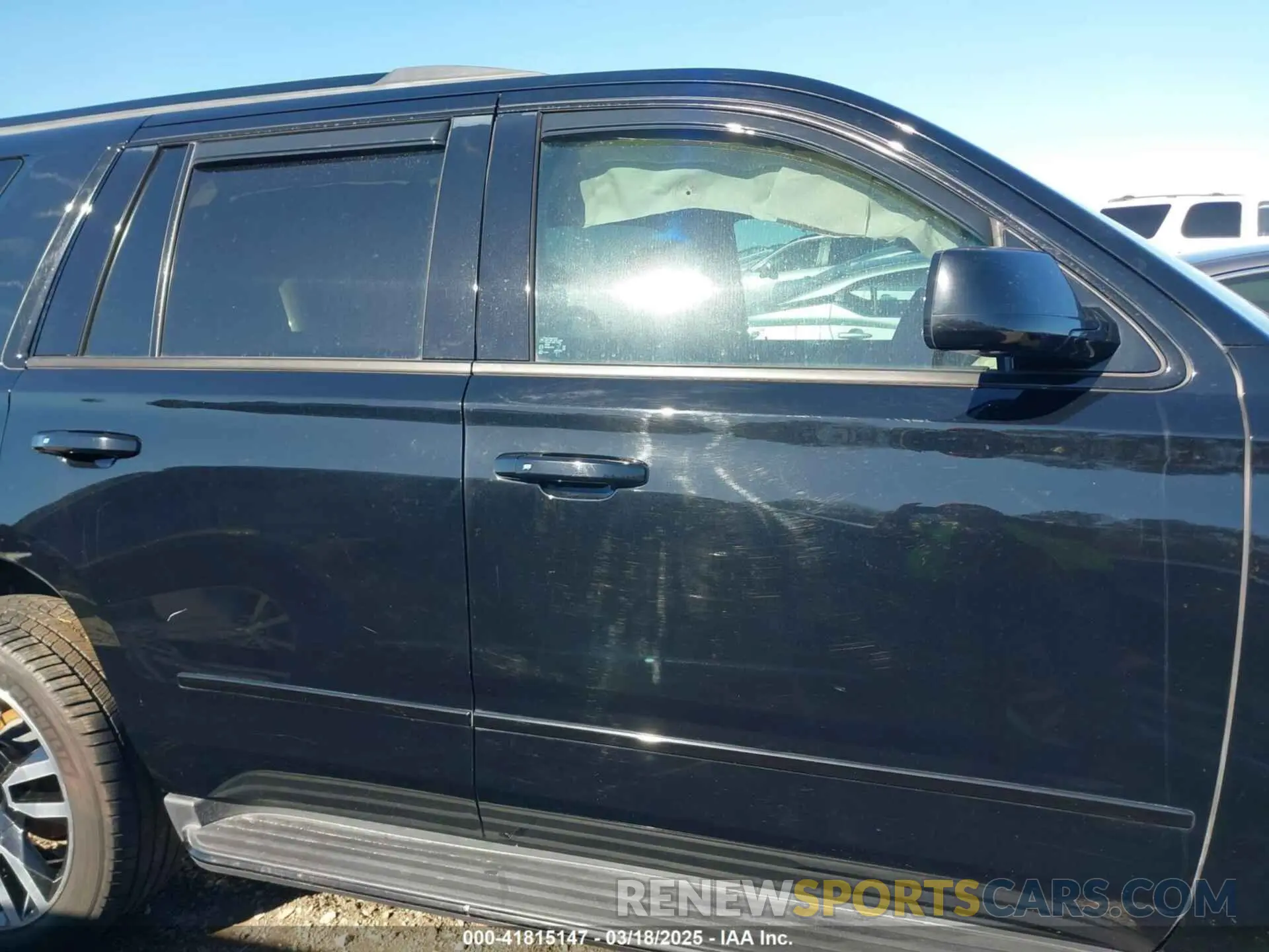 13 Photograph of a damaged car 1GNSKCKJ9KR284051 CHEVROLET TAHOE 2019