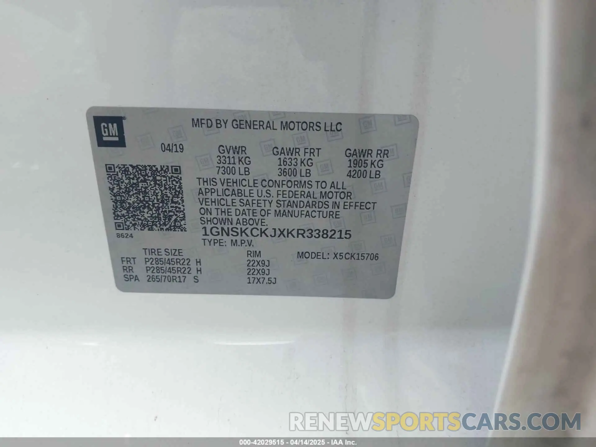 9 Photograph of a damaged car 1GNSKCKJXKR338215 CHEVROLET TAHOE 2019