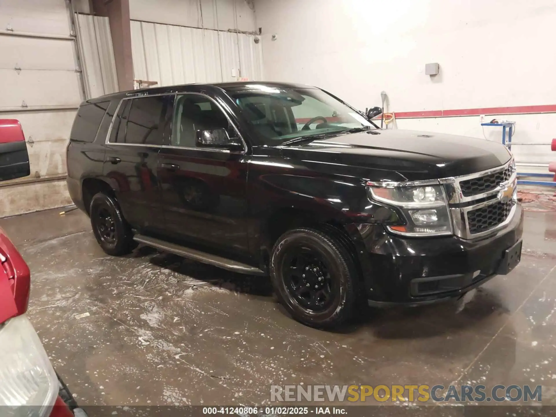 1 Photograph of a damaged car 1GNSKDEC4KR122766 CHEVROLET TAHOE 2019