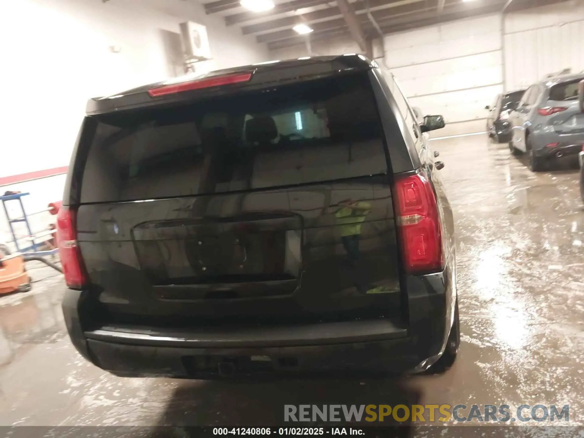 16 Photograph of a damaged car 1GNSKDEC4KR122766 CHEVROLET TAHOE 2019