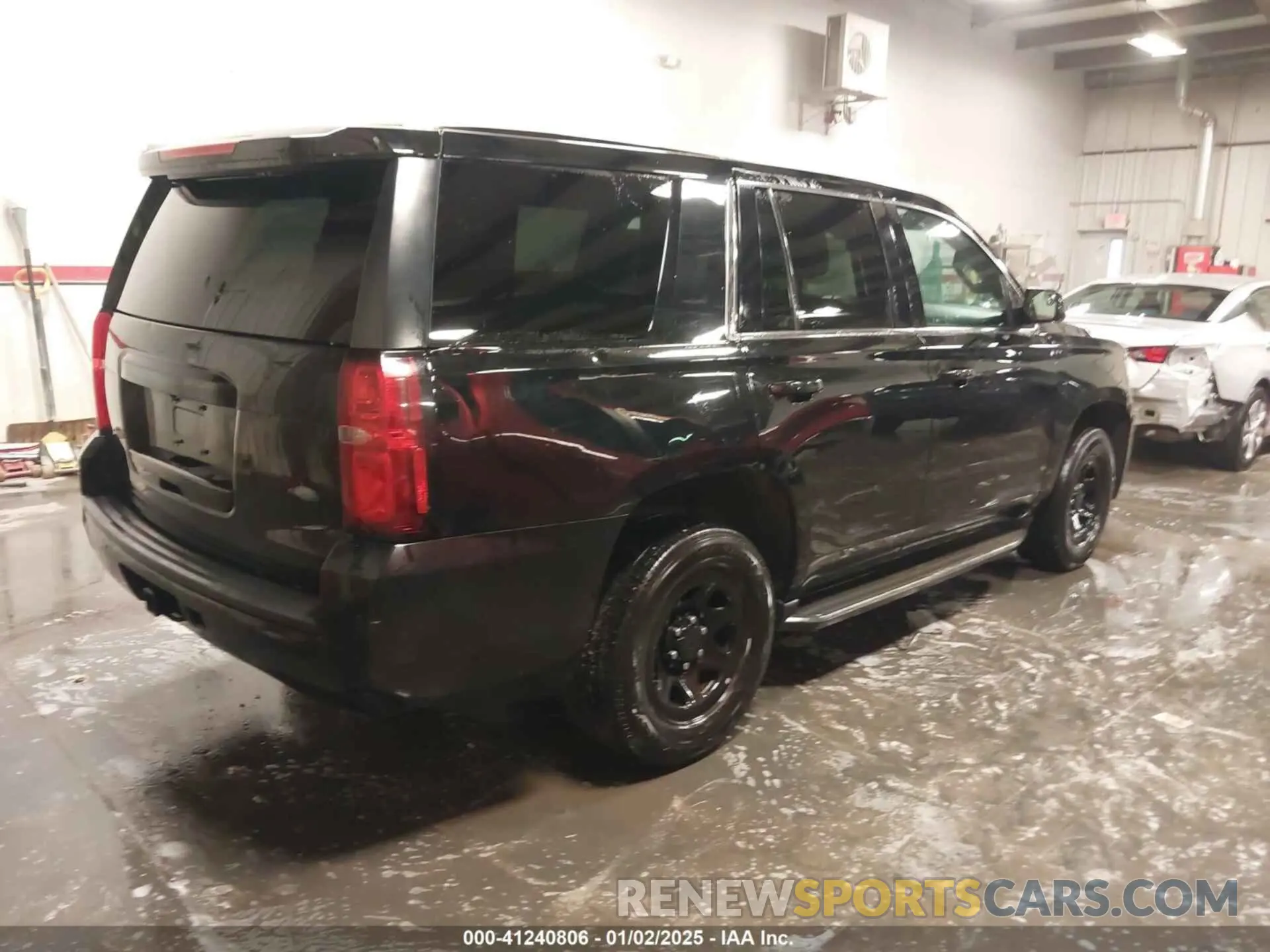4 Photograph of a damaged car 1GNSKDEC4KR122766 CHEVROLET TAHOE 2019