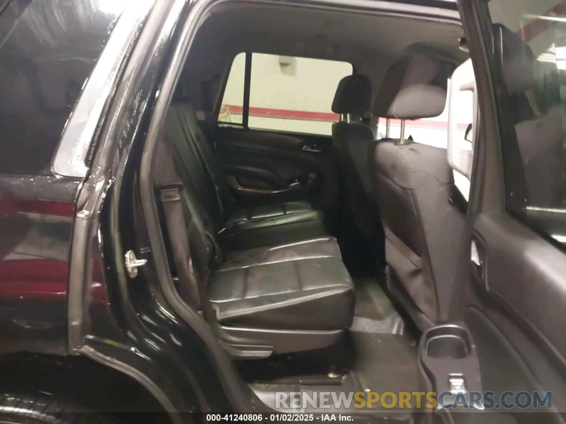 8 Photograph of a damaged car 1GNSKDEC4KR122766 CHEVROLET TAHOE 2019