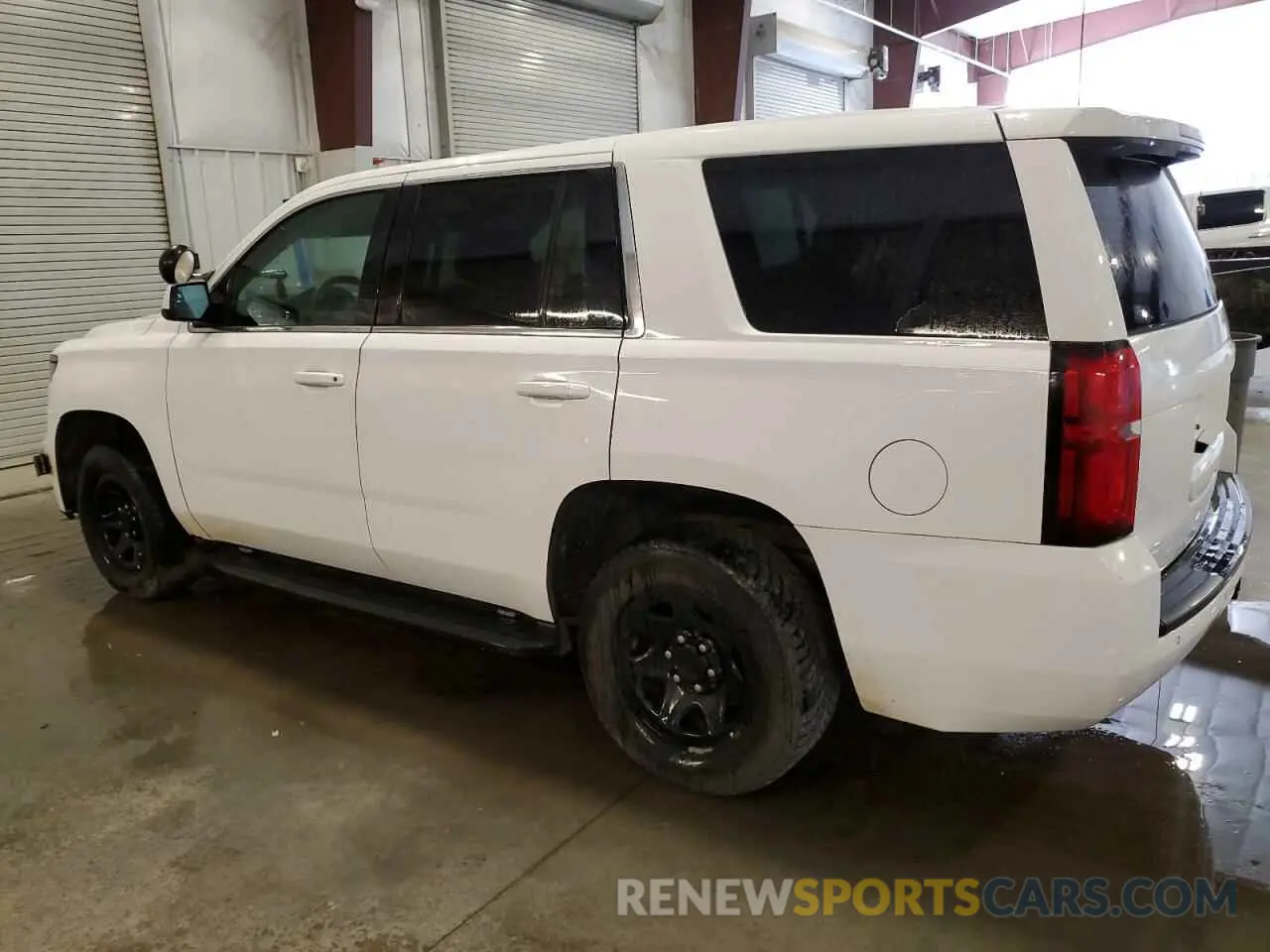 2 Photograph of a damaged car 1GNSKDEC5KR393190 CHEVROLET TAHOE 2019