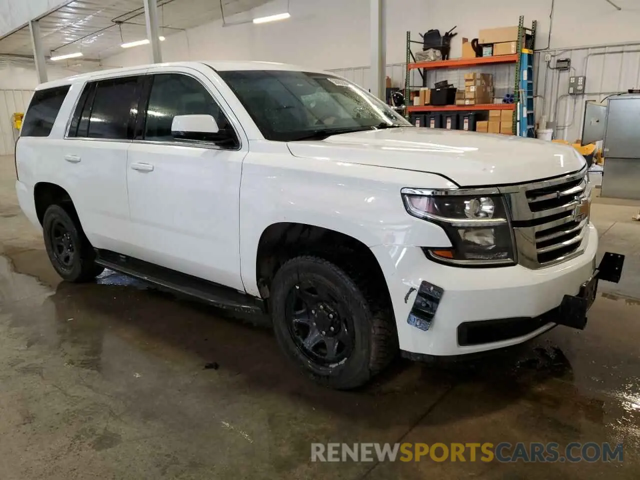 4 Photograph of a damaged car 1GNSKDEC5KR393190 CHEVROLET TAHOE 2019