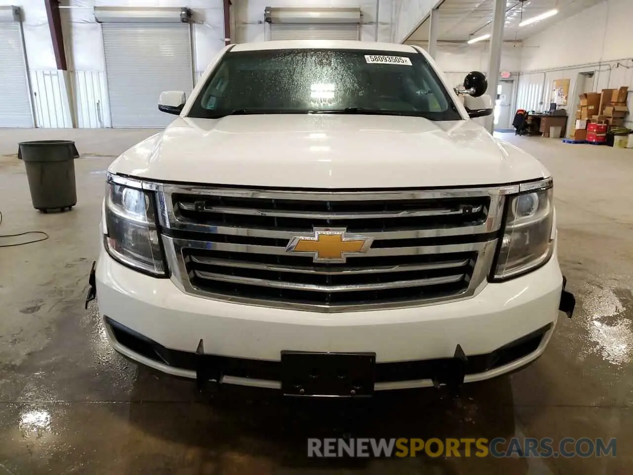 5 Photograph of a damaged car 1GNSKDEC5KR393190 CHEVROLET TAHOE 2019