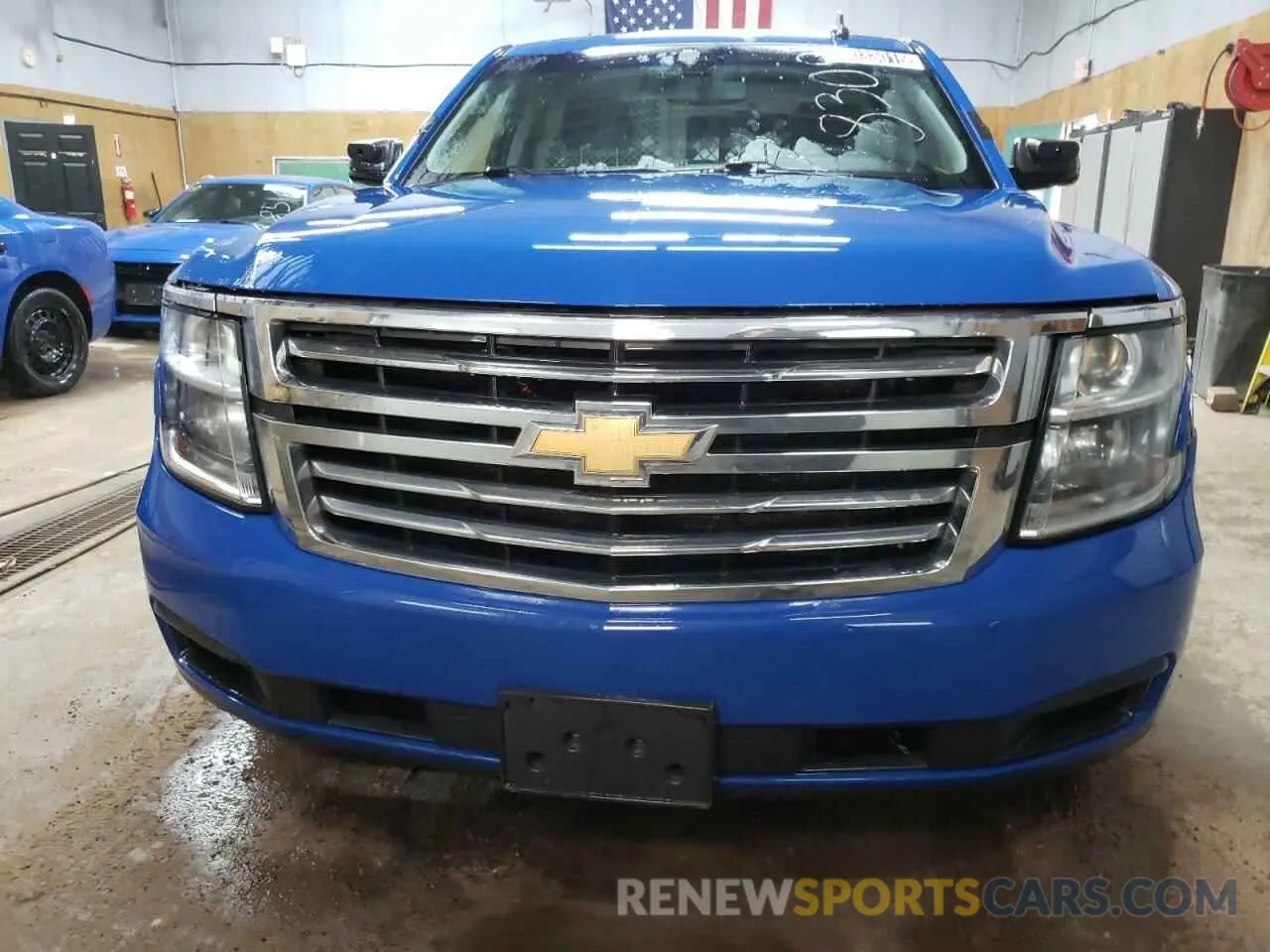 5 Photograph of a damaged car 1GNSKDEC7KR402729 CHEVROLET TAHOE 2019