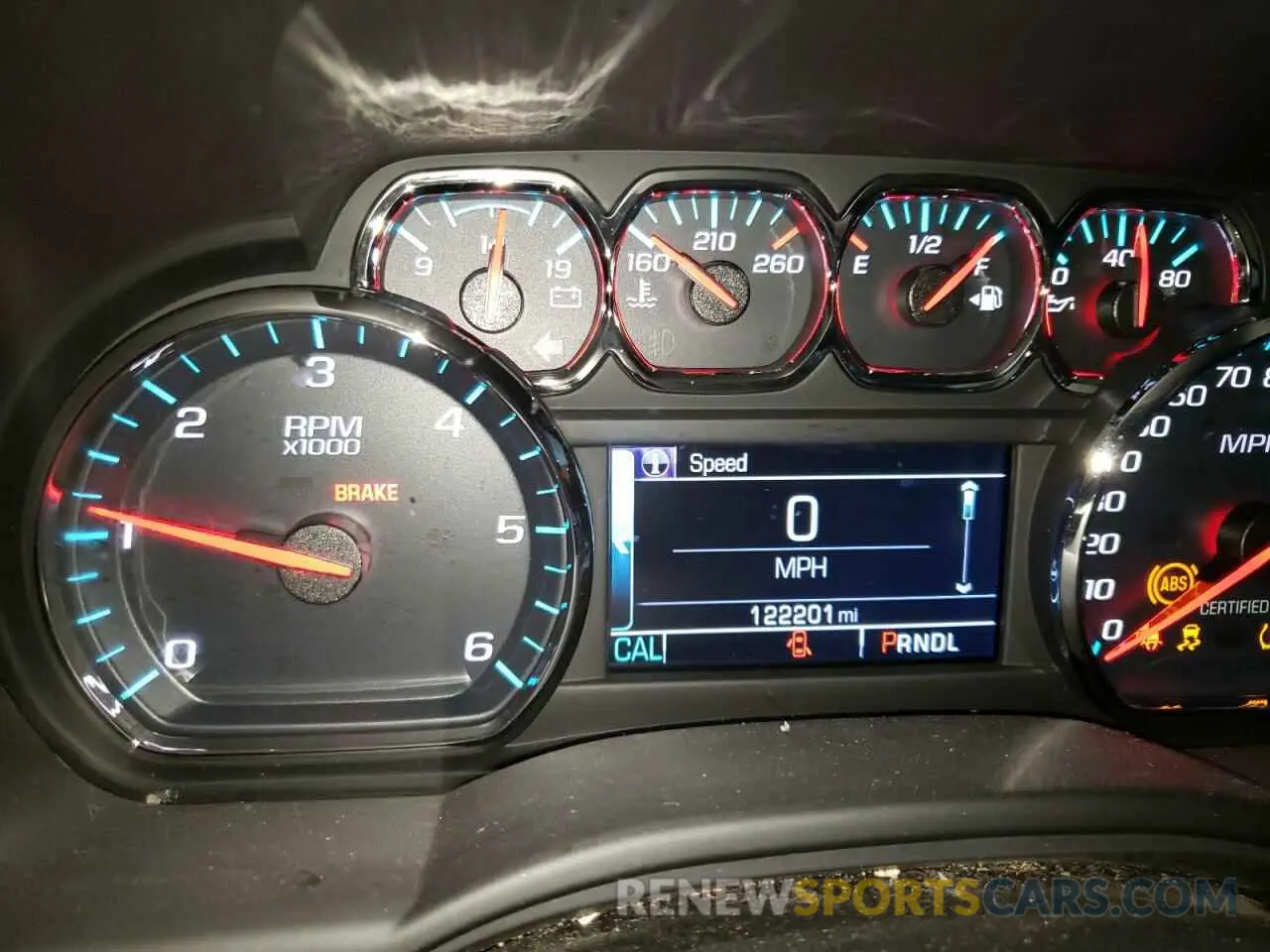 9 Photograph of a damaged car 1GNSKDEC7KR402729 CHEVROLET TAHOE 2019
