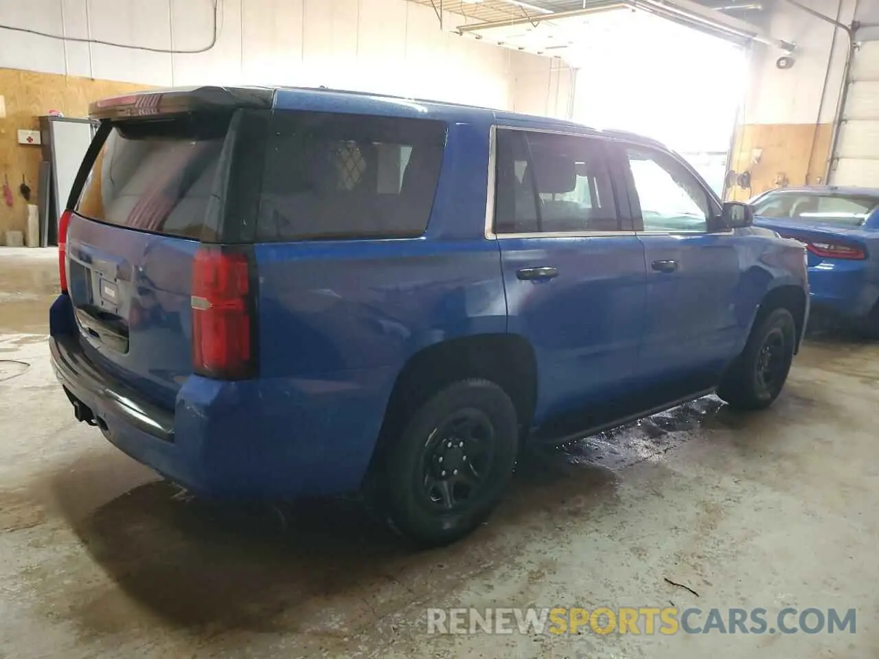 3 Photograph of a damaged car 1GNSKDEC9KR397663 CHEVROLET TAHOE 2019