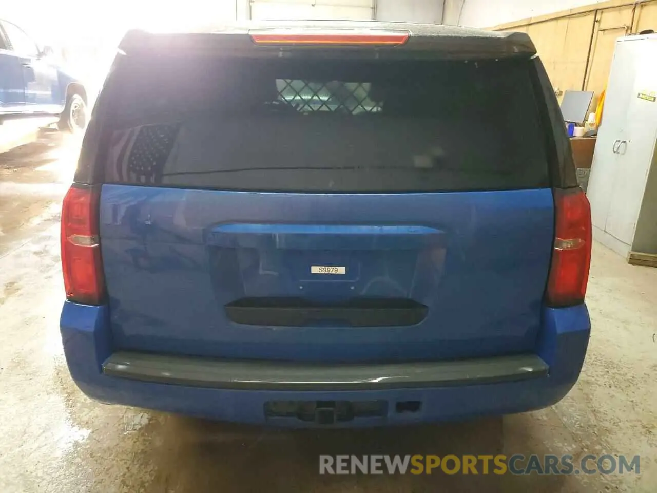 6 Photograph of a damaged car 1GNSKDEC9KR397663 CHEVROLET TAHOE 2019