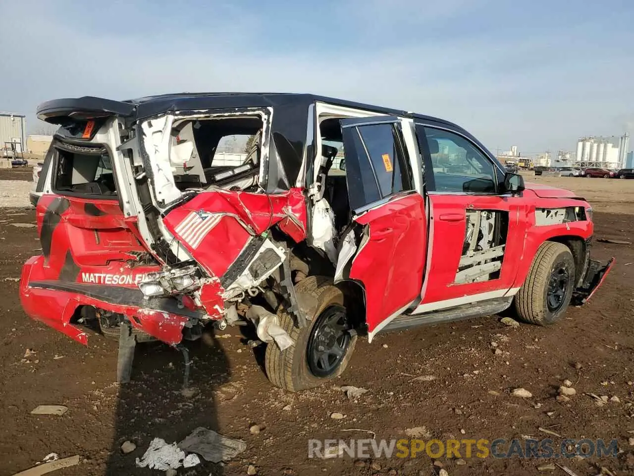 3 Photograph of a damaged car 1GNSKFEC1KR345195 CHEVROLET TAHOE 2019