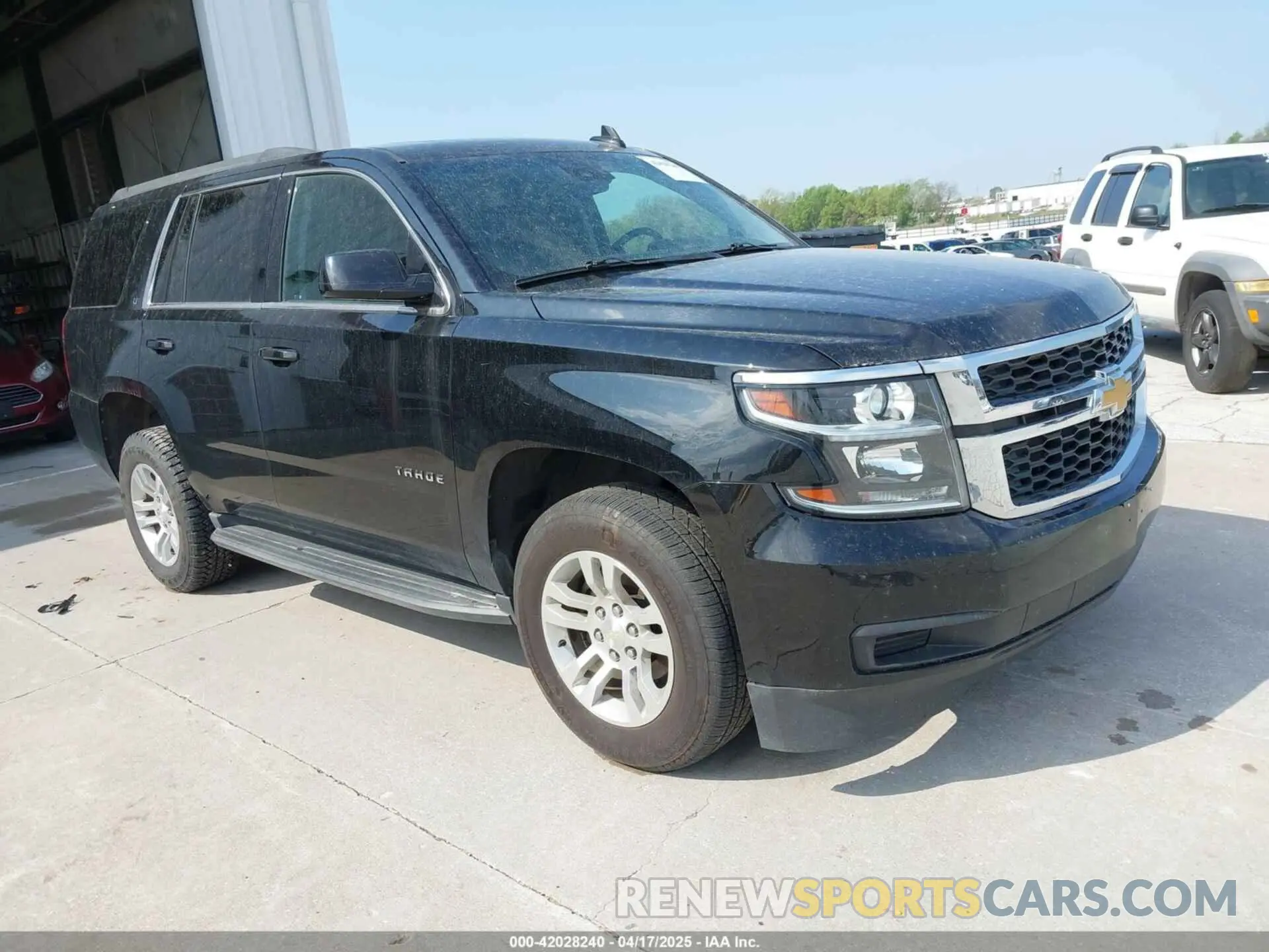 1 Photograph of a damaged car 100000000015477WI CHEVROLET TAHOE 2020
