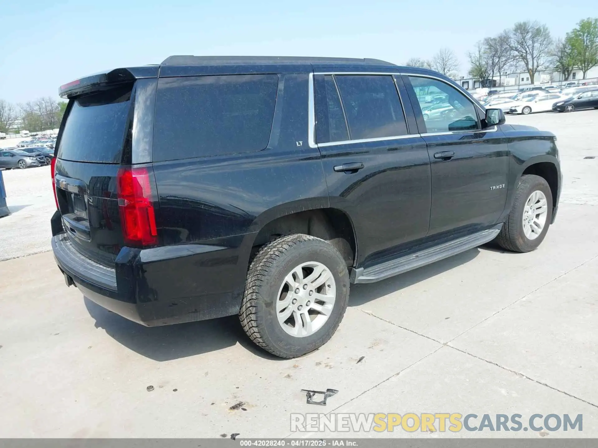 4 Photograph of a damaged car 100000000015477WI CHEVROLET TAHOE 2020