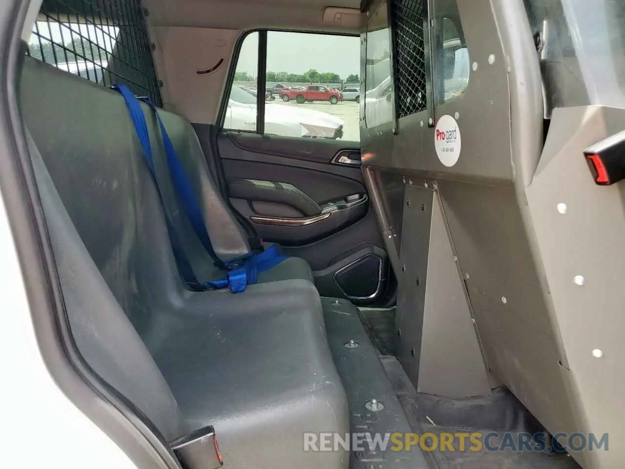 11 Photograph of a damaged car 1GNLCDEC0LR115610 CHEVROLET TAHOE 2020
